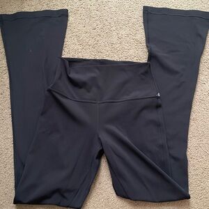 Lululemon wide leg leggings size 6